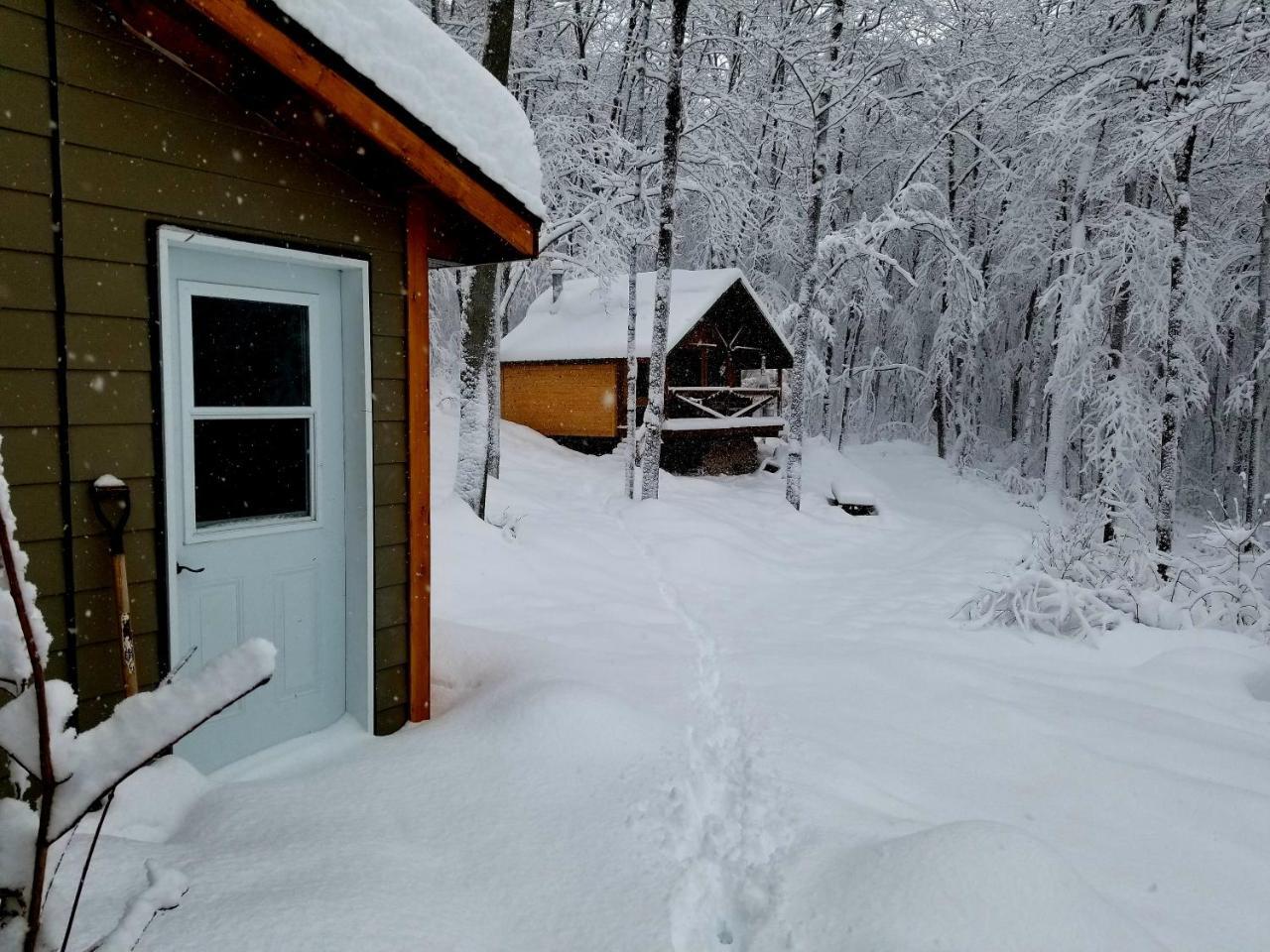 Les Cabines Nordik Des Piles Villa Saint-Jean-des Piles ภายนอก รูปภาพ